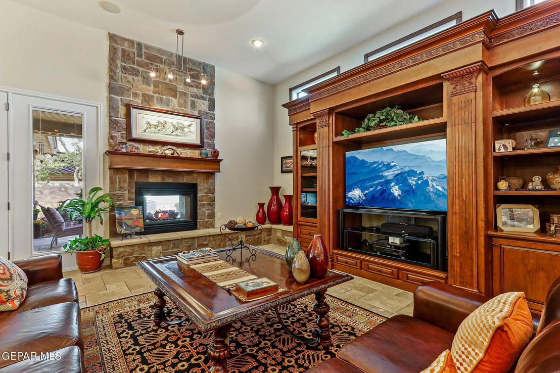 Photo of 6333 FRANKLIN TRAIL Drive
