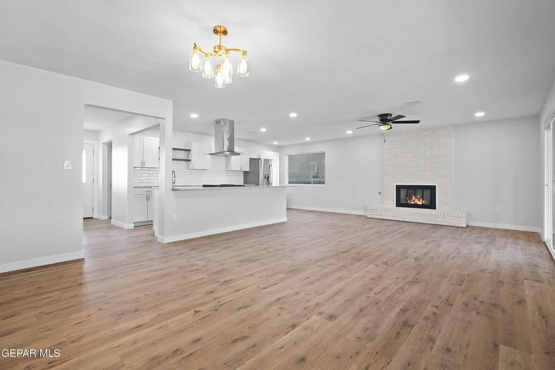 Photo of 10273 RENFREW Drive