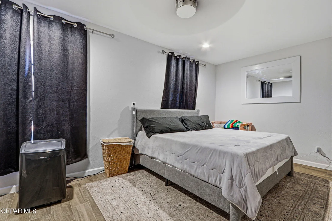 Photo of 5720 SUN VALLEY Drive
