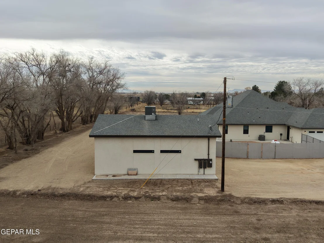 Photo of 12329 SUGDEN Road