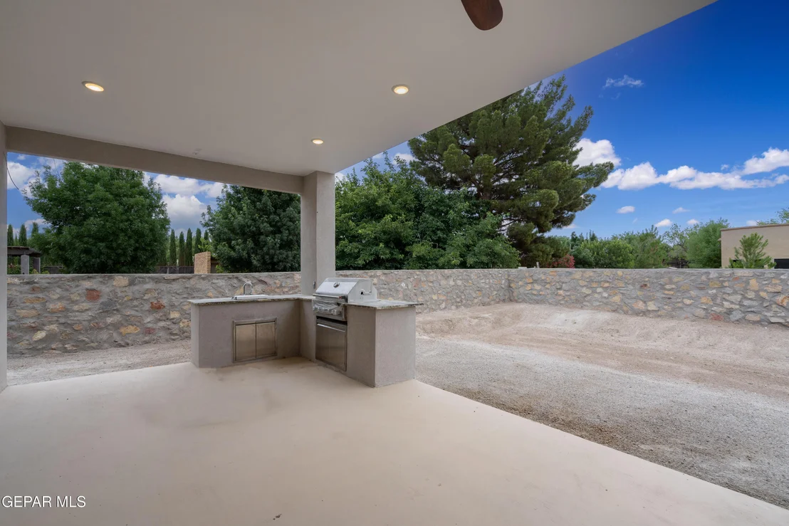 Photo of 653 BIR Circle