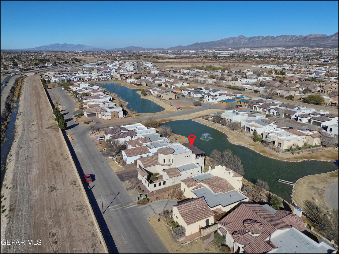 Photo of 5536 RIVER RUN Street