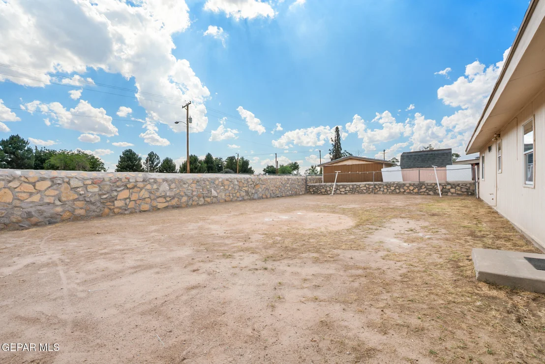 Photo of 8716 APARICIO Drive