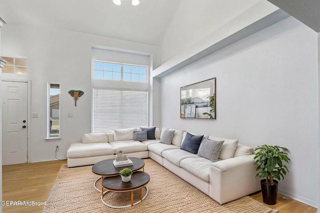 Photo of 680 Sequeiros Court