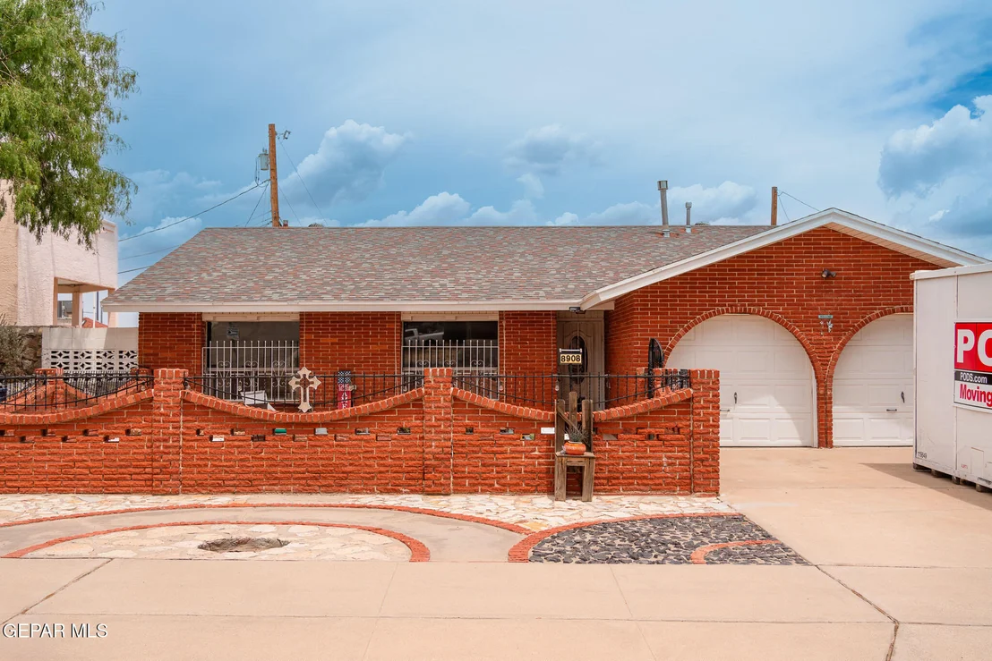 Photo of 8908 ECHO Street