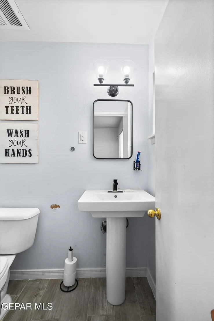 Photo of 3500 ZIRCON Drive