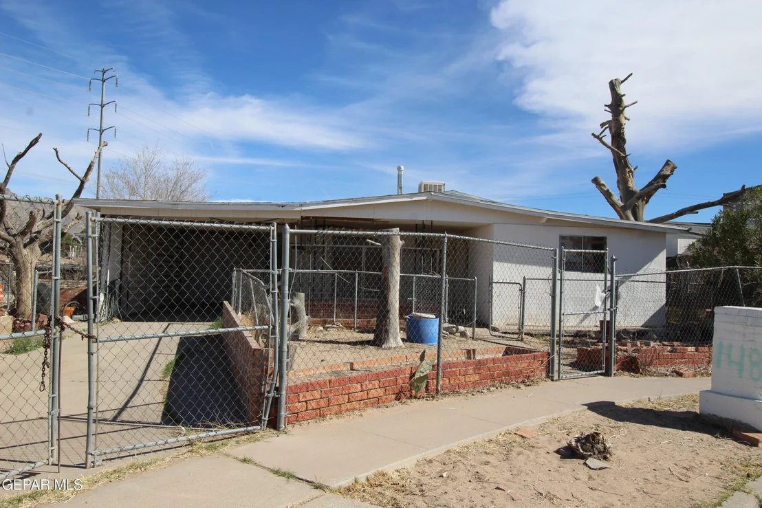 Photo of 148 PACIFIC Drive