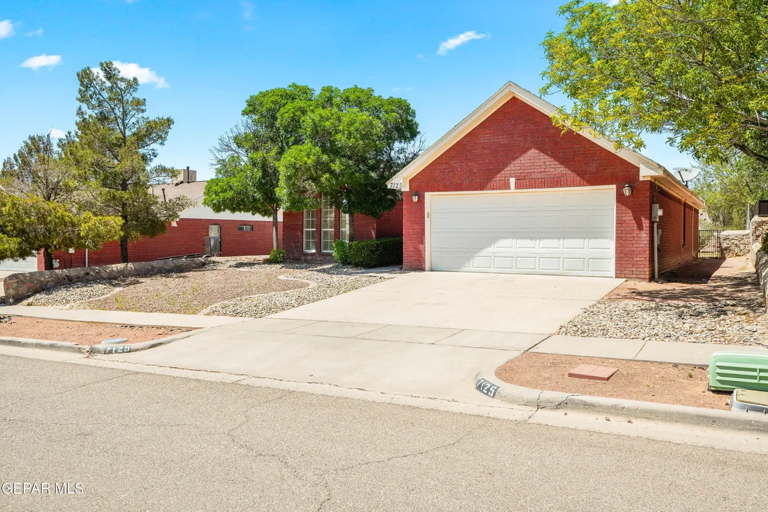 Photo of 7125 Luz De Espejo Drive