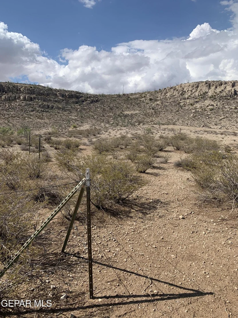 Photo of 17199 Old Butterfield Trail