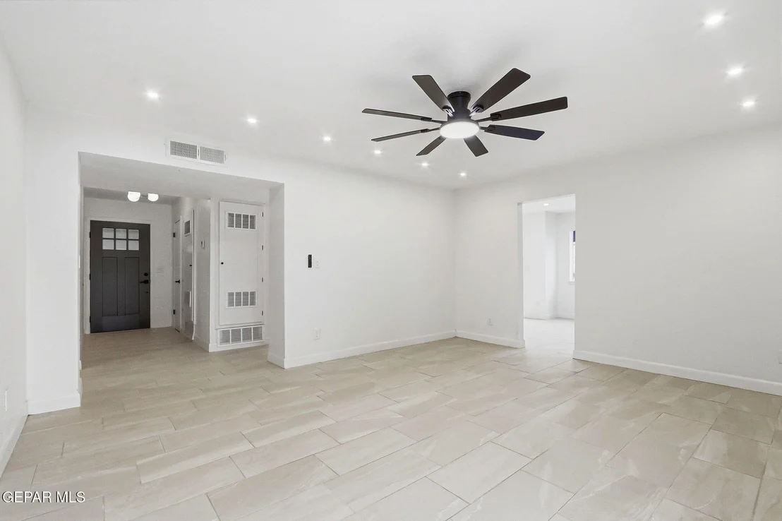 Photo of 709 FRONTERA Road