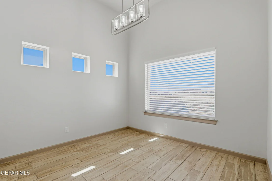 Photo of 7825 Enchanted View Drive