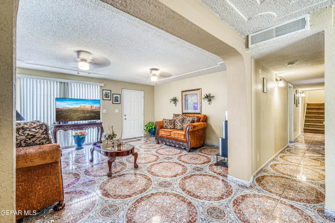Photo of 11581 Valle Verde Road