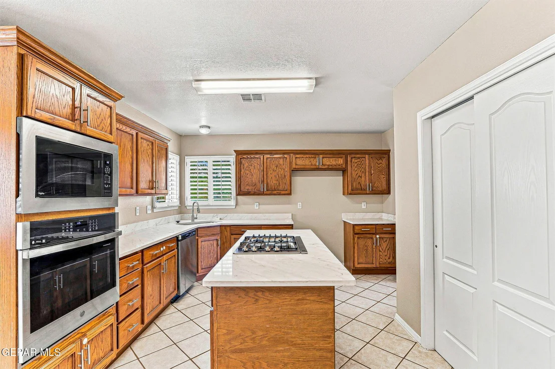 Photo of 6076 LOS SIGLOS Drive
