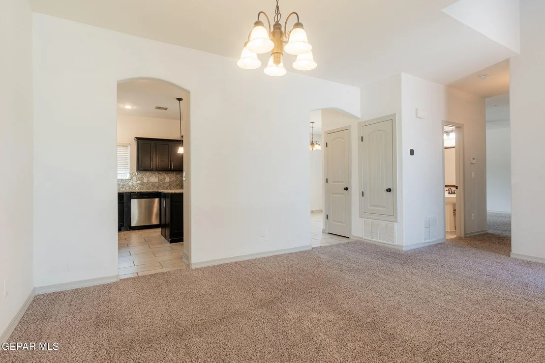 Photo of 13192 LOST WILLOW