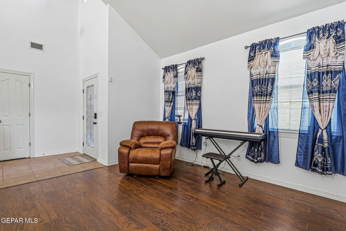 Photo of 331 EMERALD WOODS Street