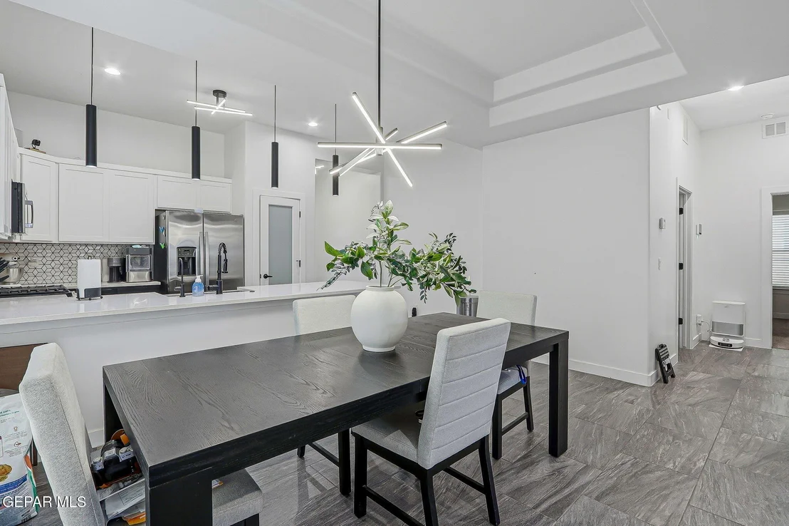 Photo of 7404 NORTE VALLEY Lane