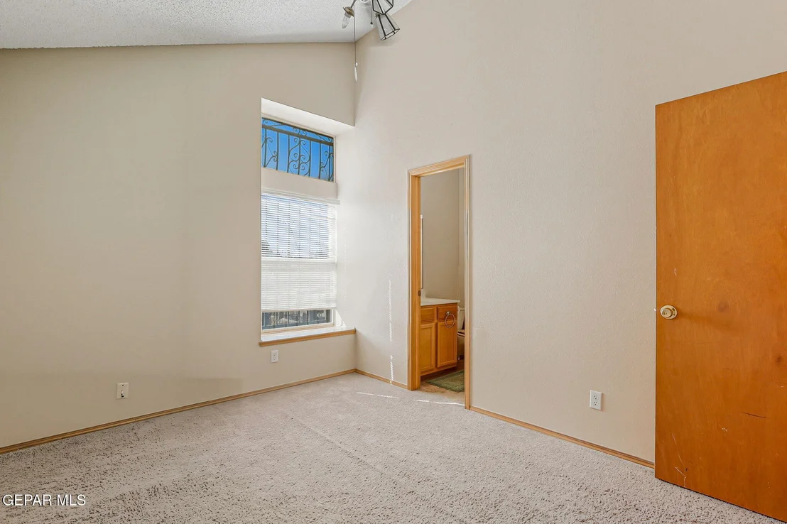 Photo of 15318 NORTHPORT Court