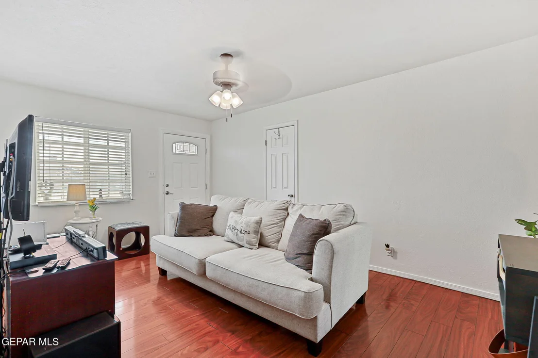 Photo of 5833 Pickerel Drive