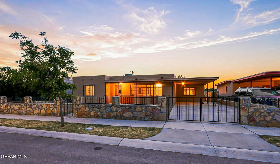 Photo of 637 Alicia Drive