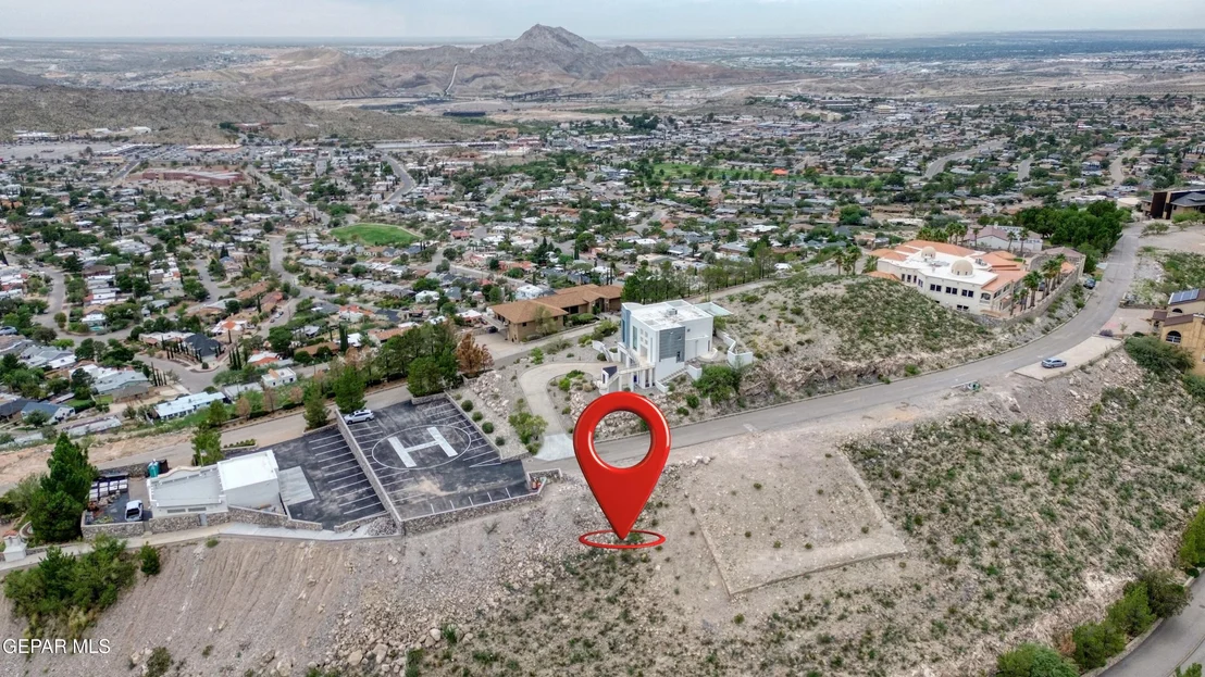 Photo of 10 LONE CREST Drive