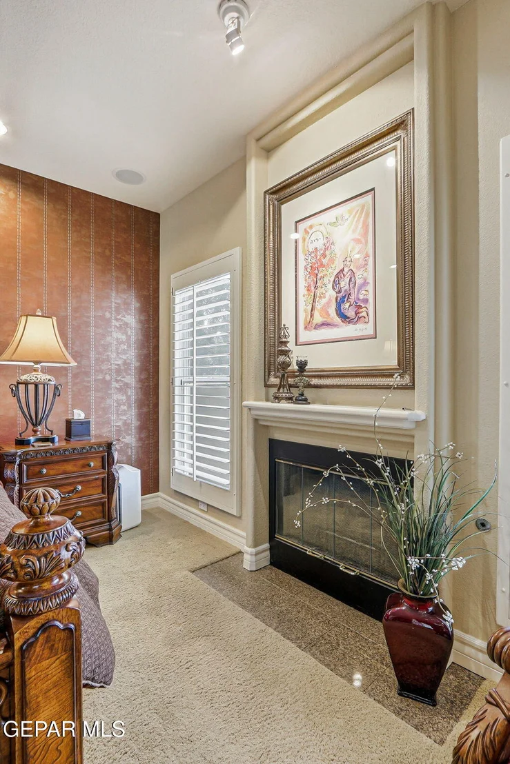 Photo of 1013 LOS JARDINES Circle