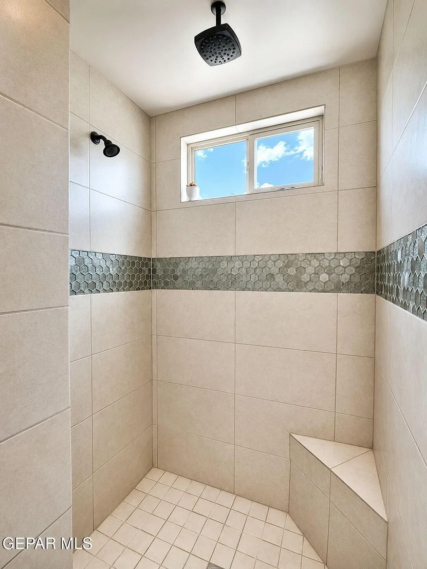 Photo of 5884 Valle Sonar Avenue