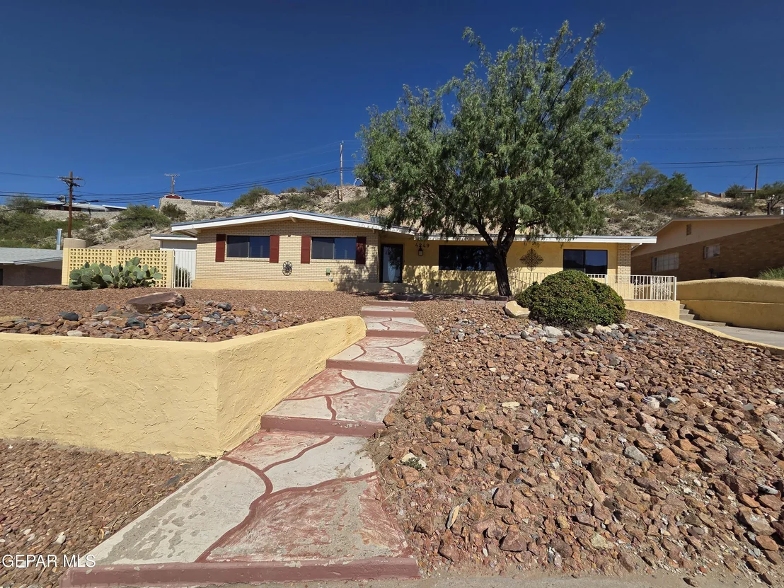 Photo of 4249 CANTERBURY Drive