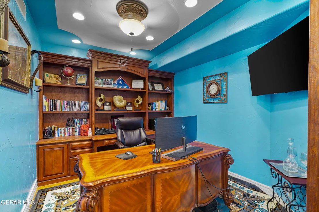 Photo of 605 MEADOW WILLOW Drive