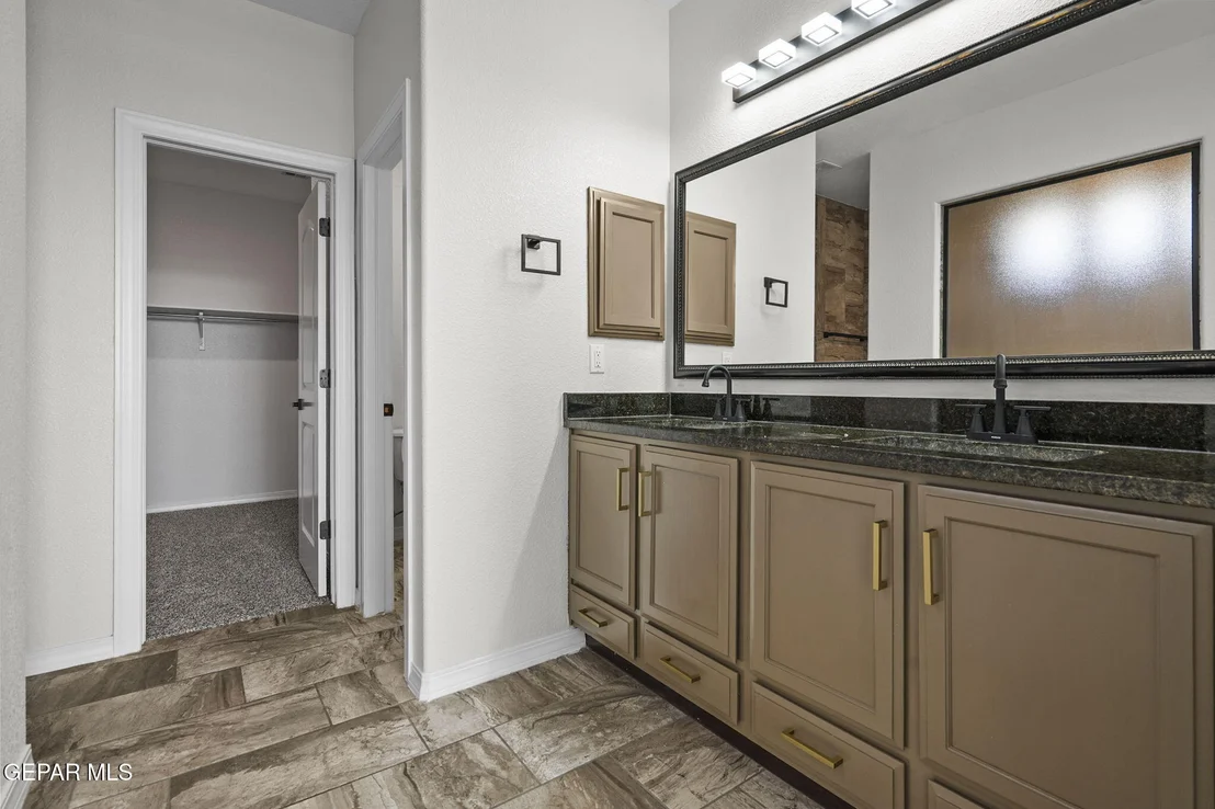 Photo of 6012 HIDDEN ACRES Drive