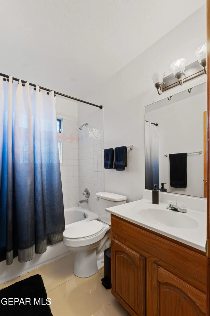 Photo of 6913 Crown Ridge Drive