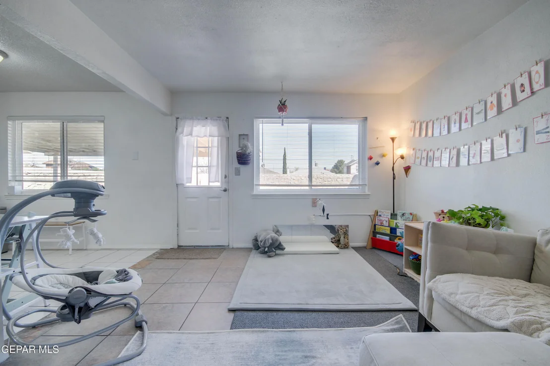 Photo of 5629 LONGVIEW Circle