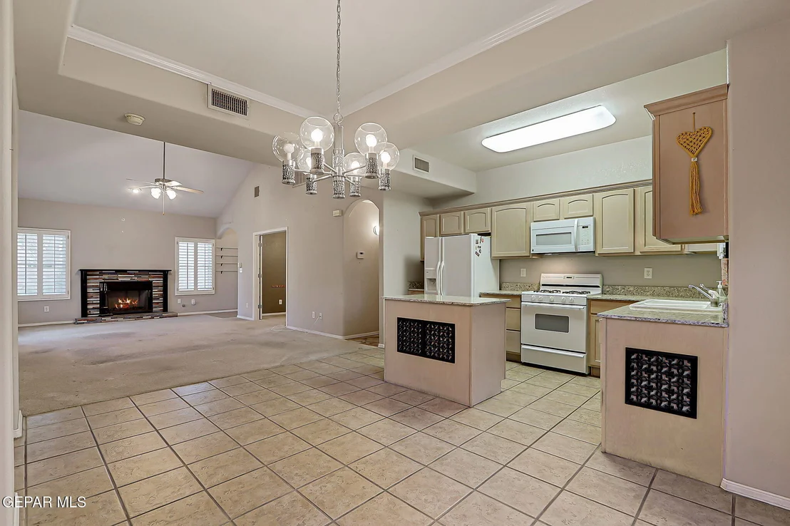 Photo of 7292 Desert Eagle Drive