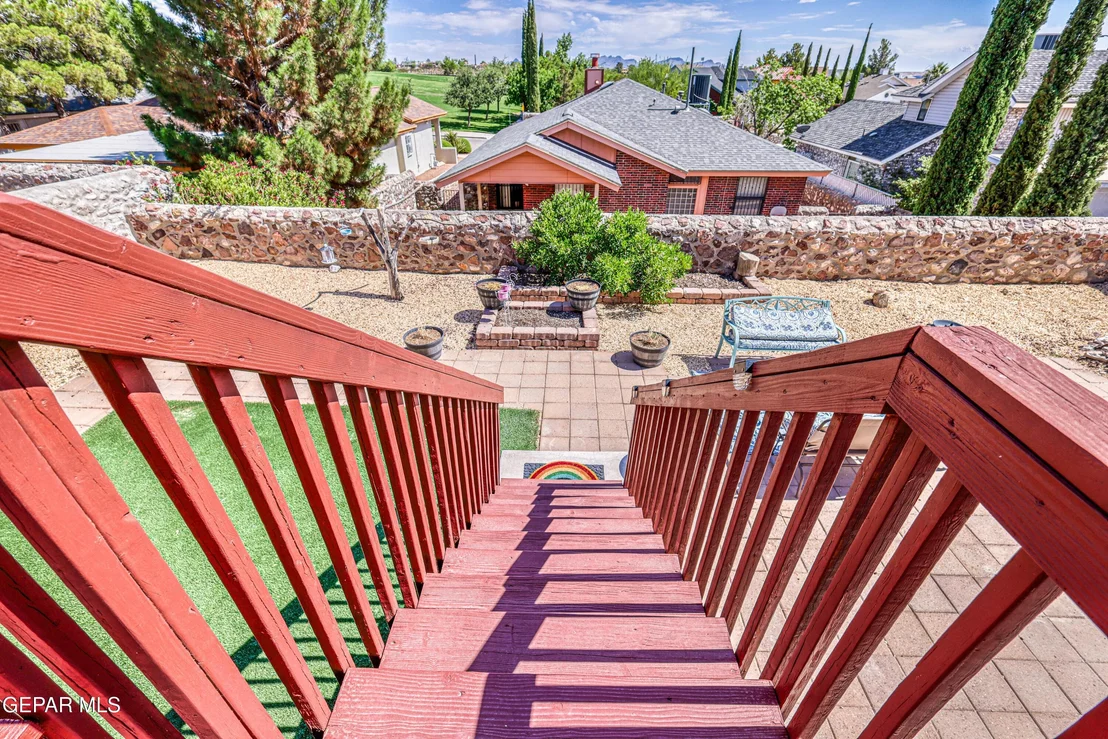 Photo of 7108 CANYON RUN Drive