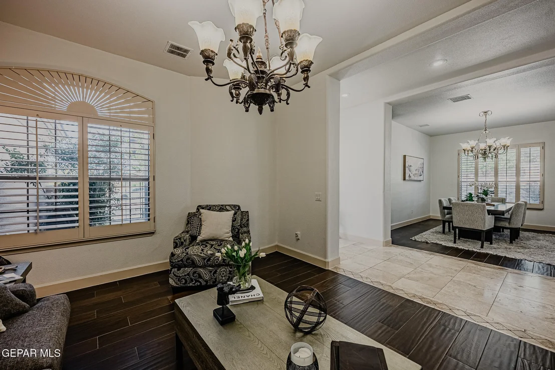 Photo of 6236 FRANKLIN HAWK Avenue