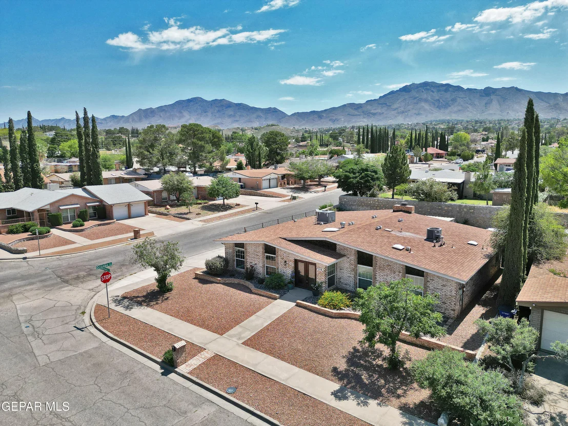 Photo of 516 QUERETARO Drive