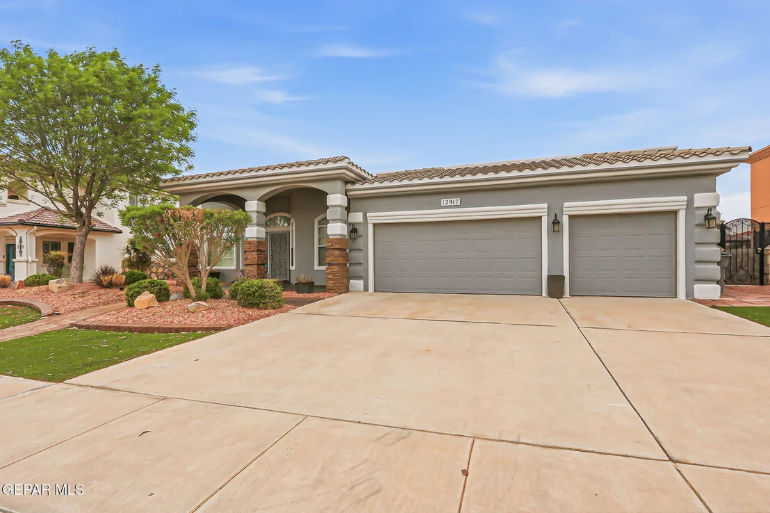 Photo of 12917 FIRE FIGHTER Drive