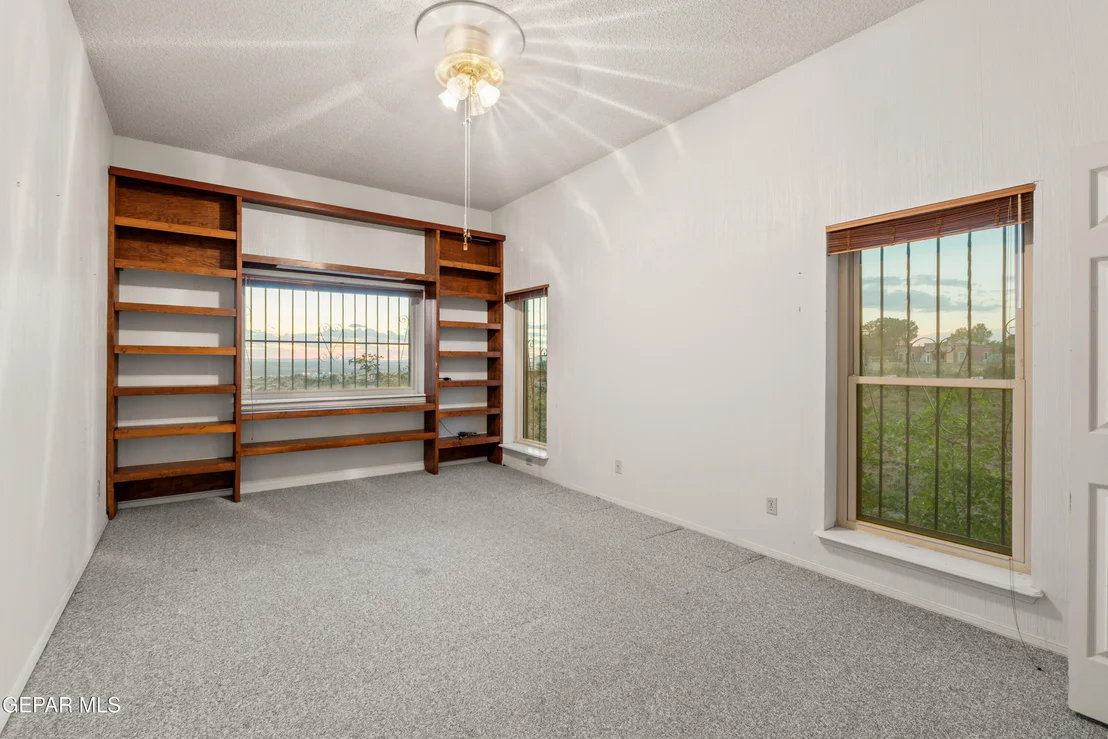 Photo of 401 Sharondale Drive