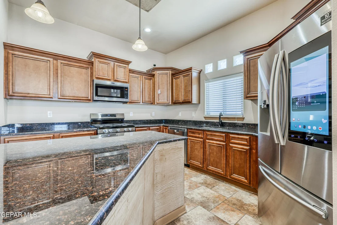 Photo of 12152 CHAPEL HILL Road