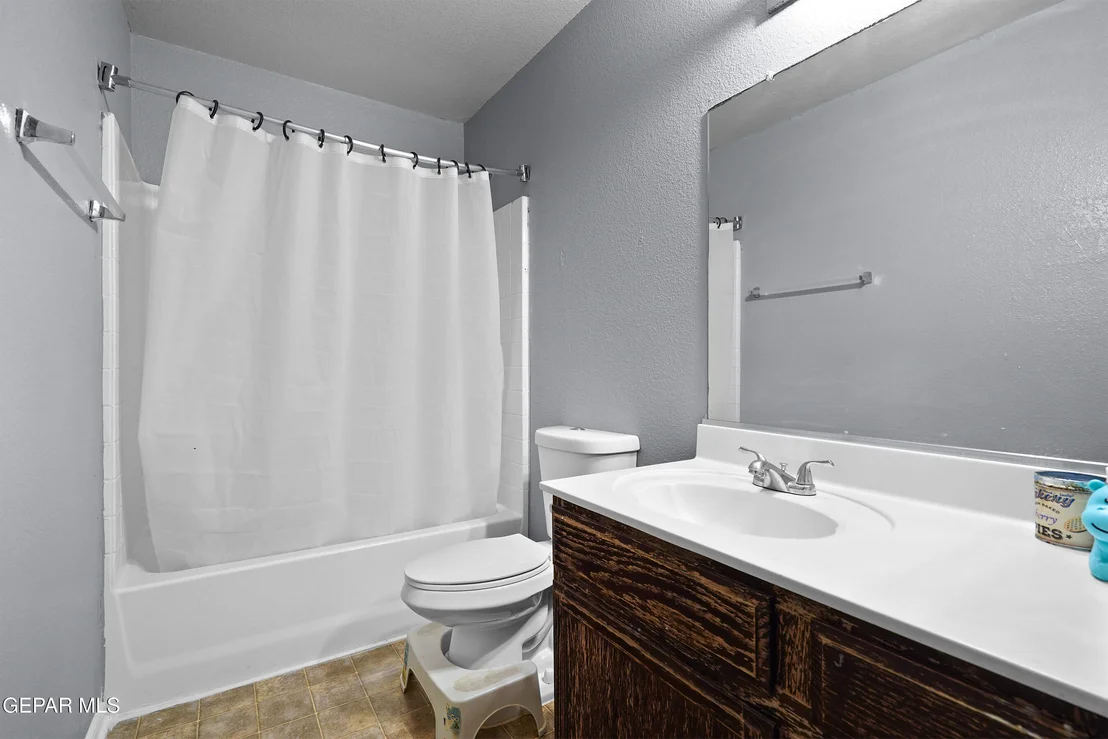 Photo of 7213 Sachet Cliff Drive
