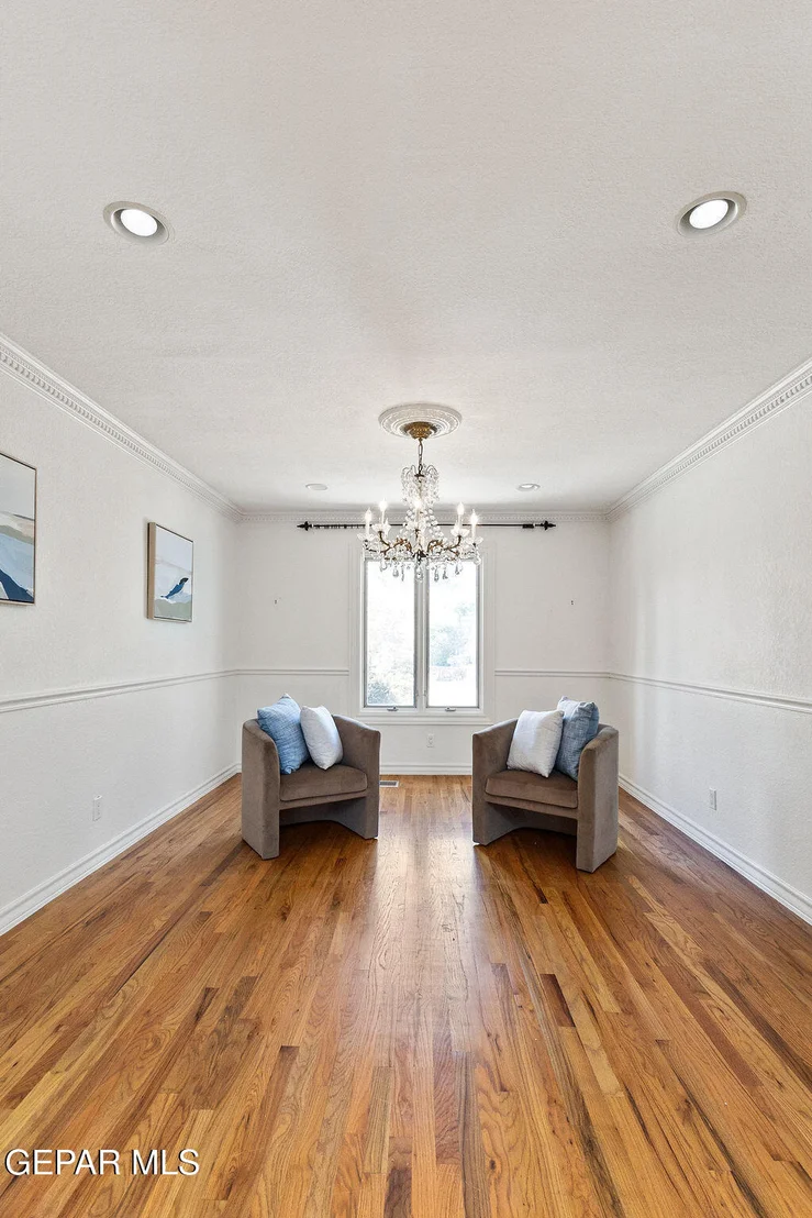 Photo of 6025 TORREY PINES Drive