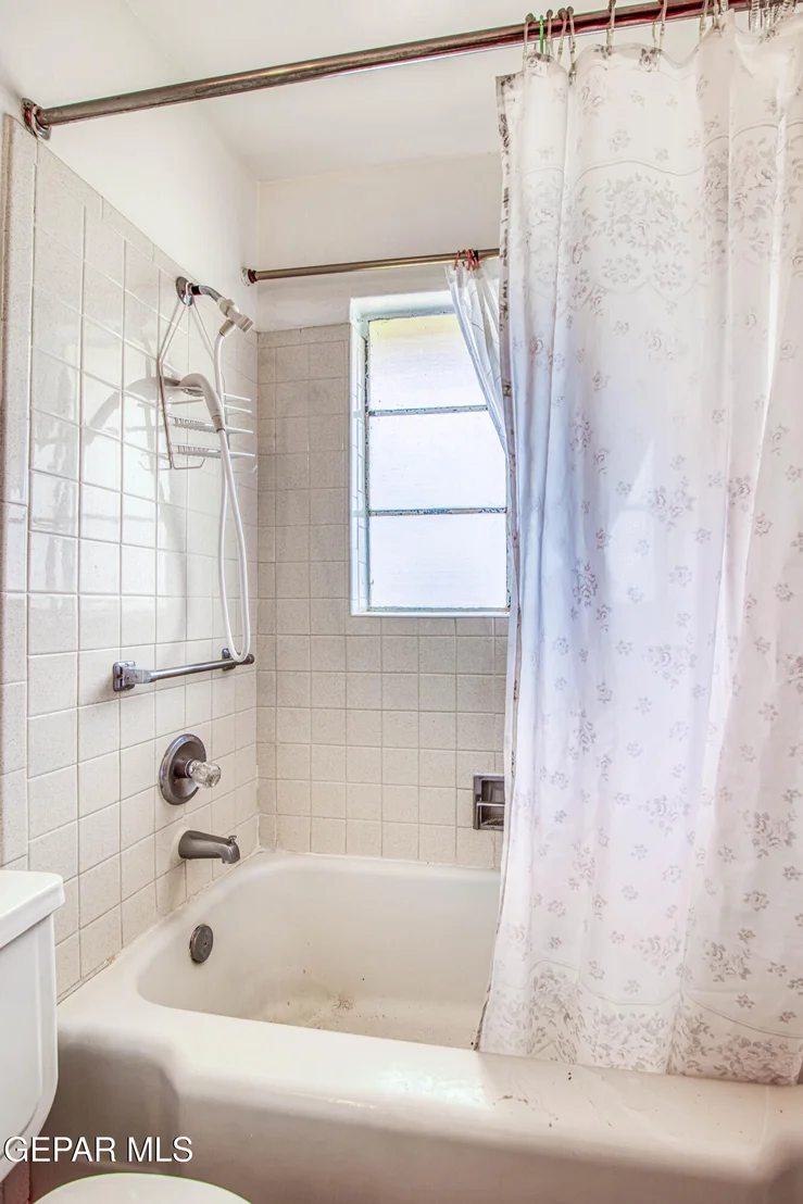 Photo of 2629 Berwick Road