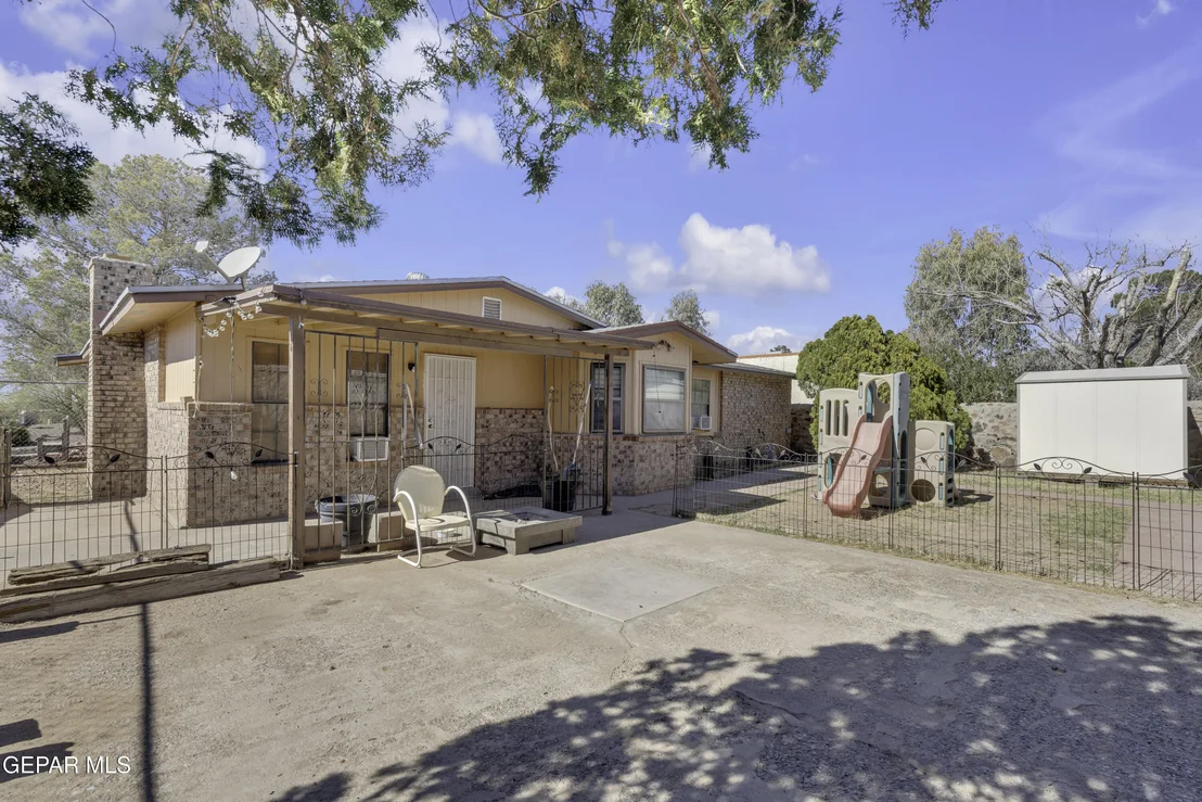 Photo of 608 CENTENNIAL Drive