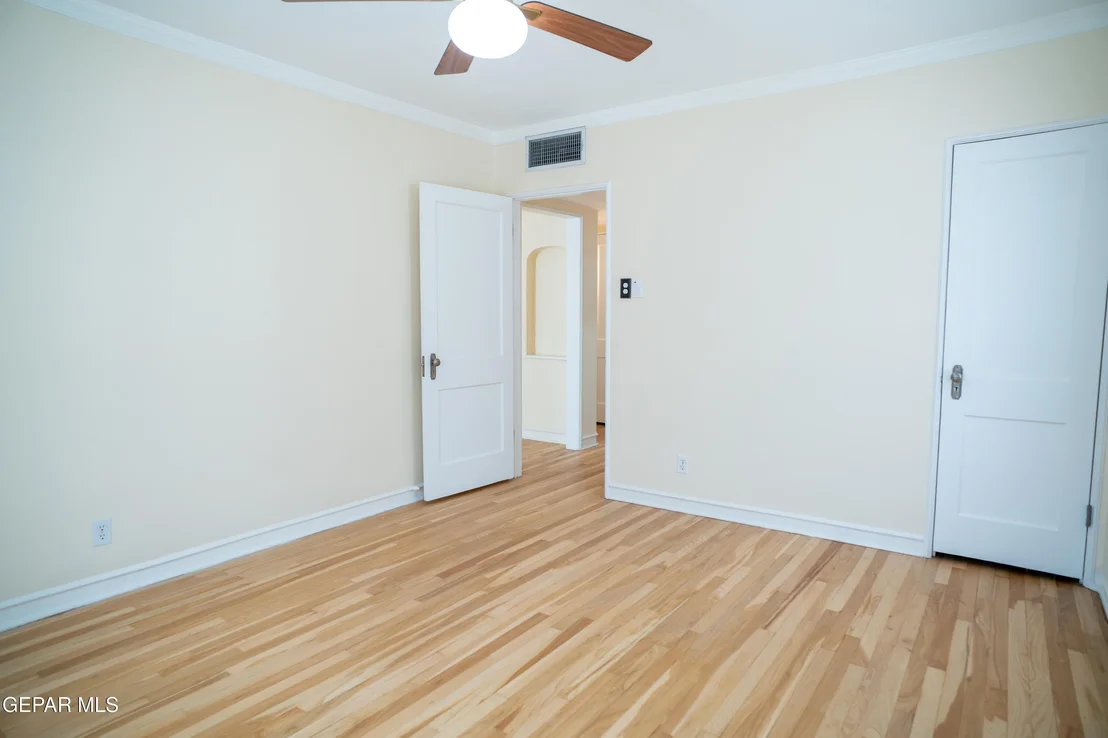Photo of 1211 MESITA Drive