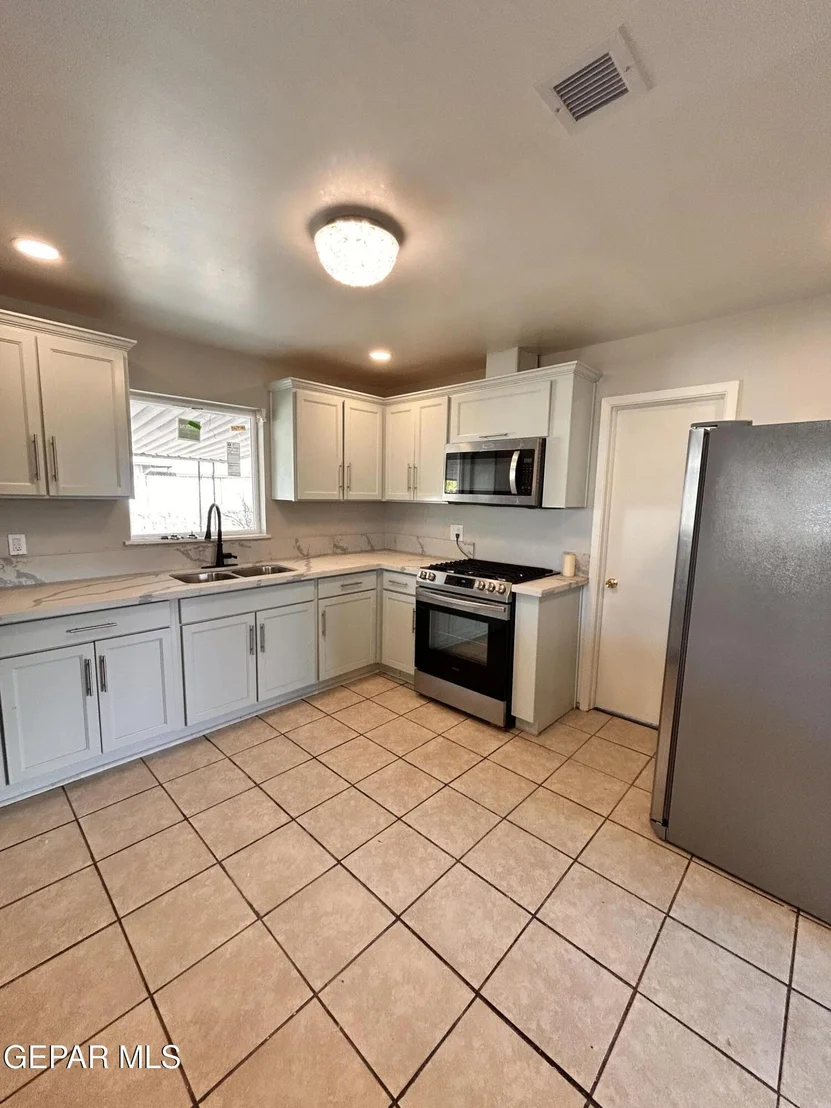 Photo of 9104 Raleigh Dr. Drive