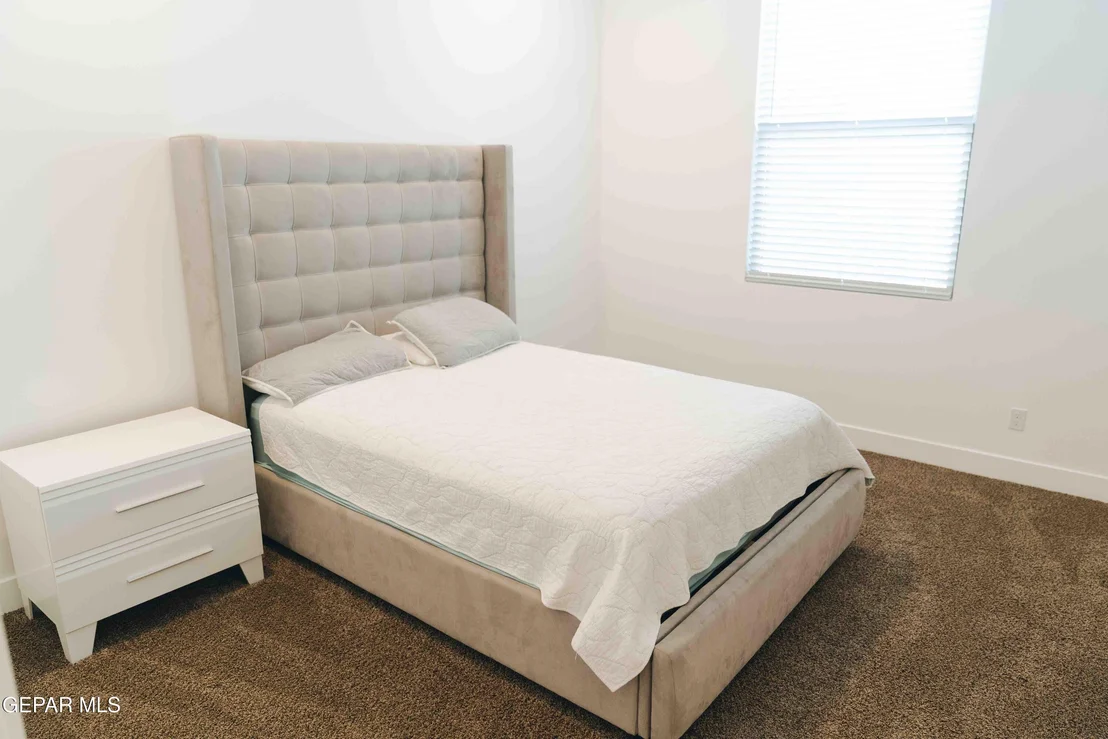 Photo of 653 BIR Circle
