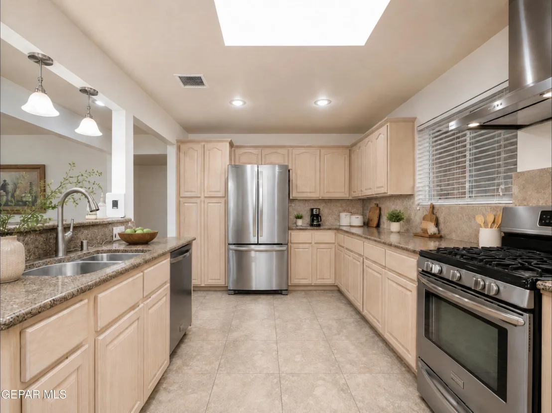 Photo of 404 BUTTE Circle