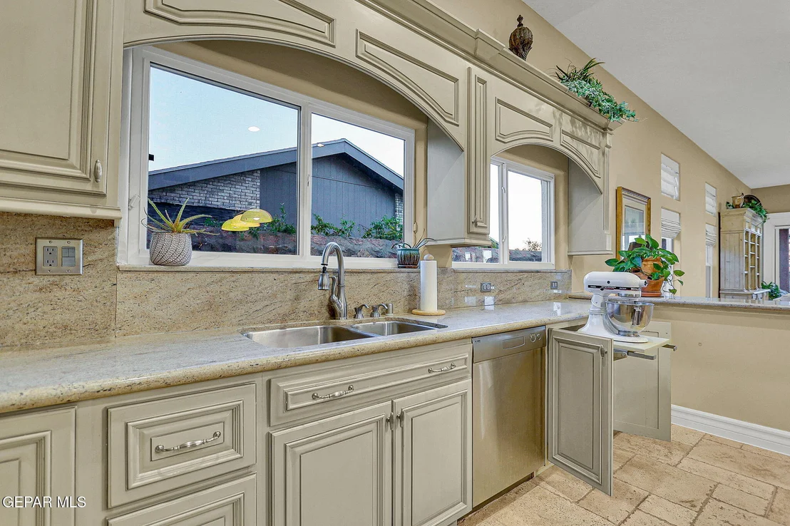 Photo of 5567 Buckley Drive