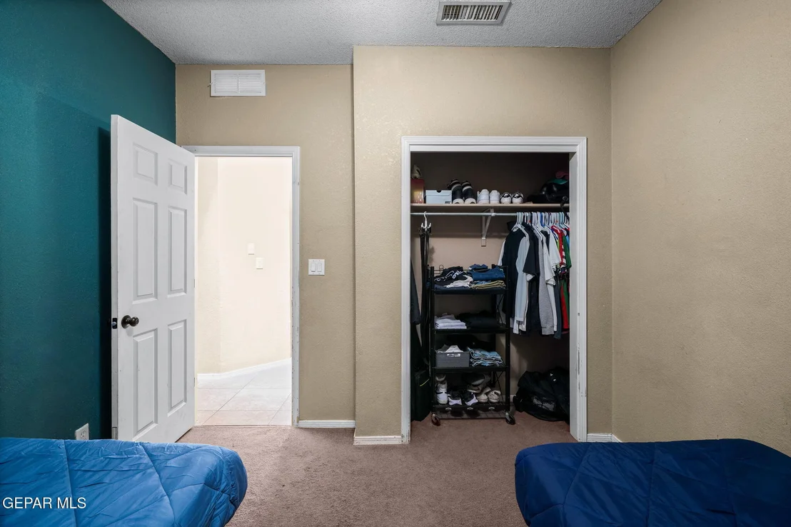 Photo of 3281 GARDEN POINT Drive