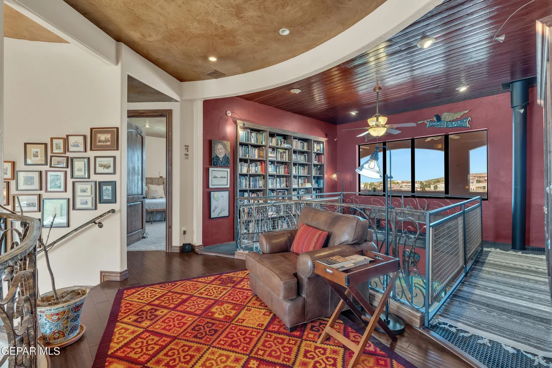 Photo of 6263 FRANKLIN HAWK Avenue