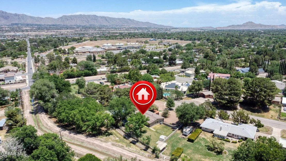 Photo of 713 LIVE OAK Drive